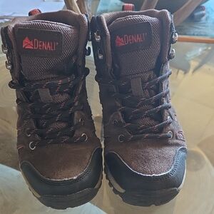 Denali Brown Hiking Boots